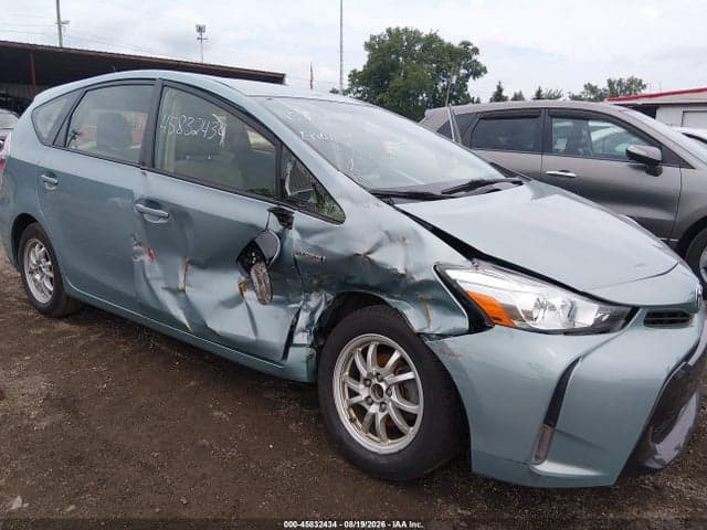 2017 TOYOTA PRIUS V THREE 6