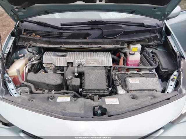 2017 TOYOTA PRIUS V THREE 10