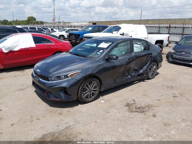 2022 KIA FORTE GT-LINE 2