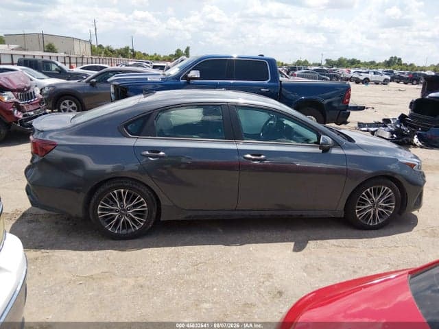 2022 KIA FORTE GT-LINE 13