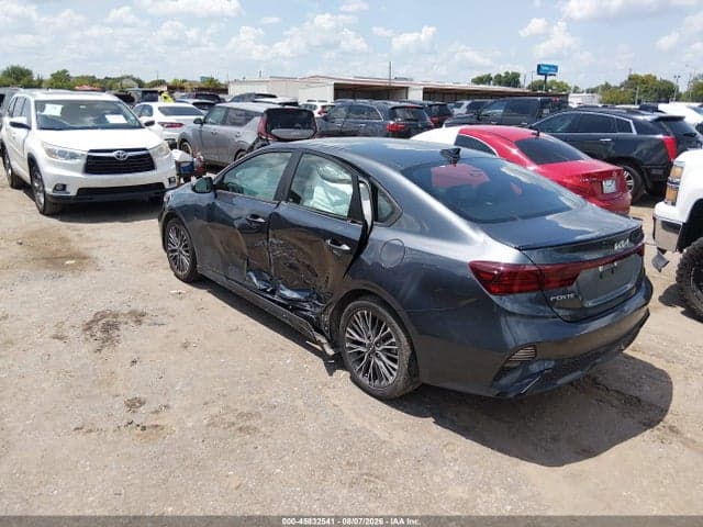 2022 KIA FORTE GT-LINE 3