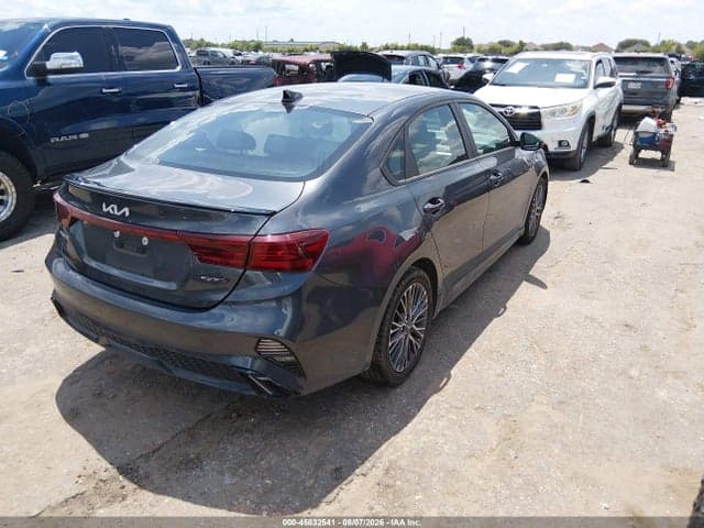 2022 KIA FORTE GT-LINE 4