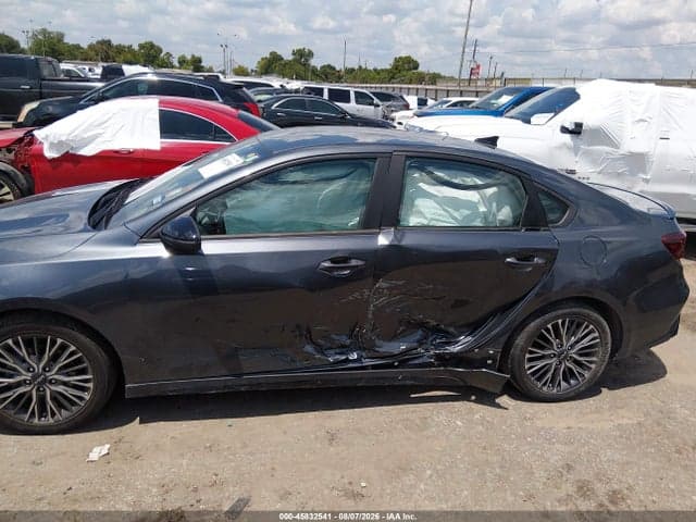2022 KIA FORTE GT-LINE 6