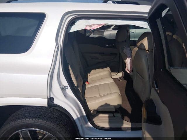2019 GMC ACADIA DENALI 8