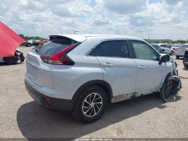 2022 MITSUBISHI ECLIPSE CROSS ES 4