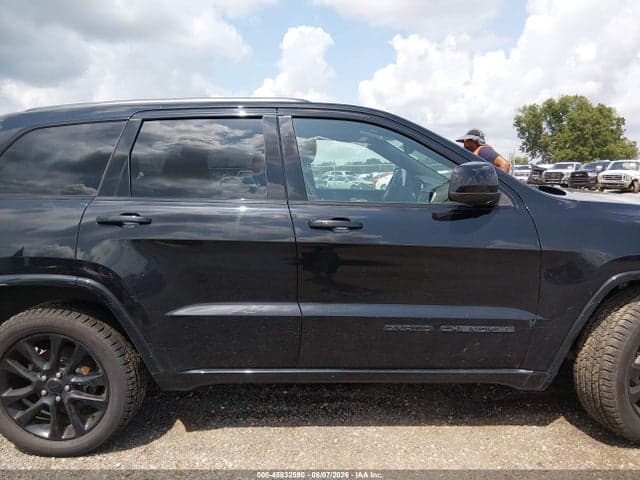 2017 JEEP GRAND CHEROKEE ALTITUDE 13