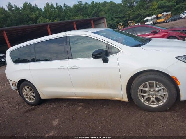 2025 CHRYSLER PACIFICA SELECT 13