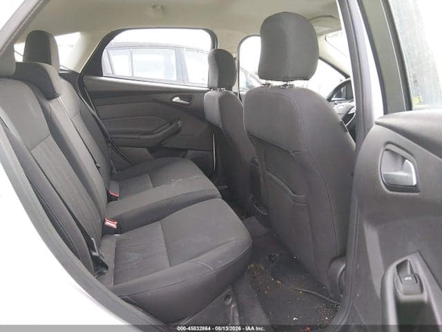 2018 FORD FOCUS SE 8