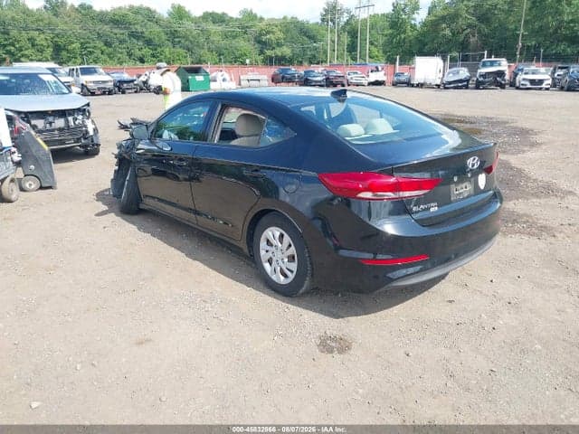 2018 HYUNDAI ELANTRA SE 3