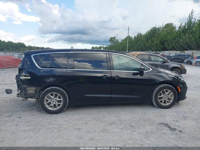 2024 CHRYSLER PACIFICA TOURING L 14
