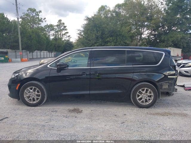 2024 CHRYSLER PACIFICA TOURING L 15