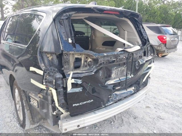 2024 CHRYSLER PACIFICA TOURING L 19