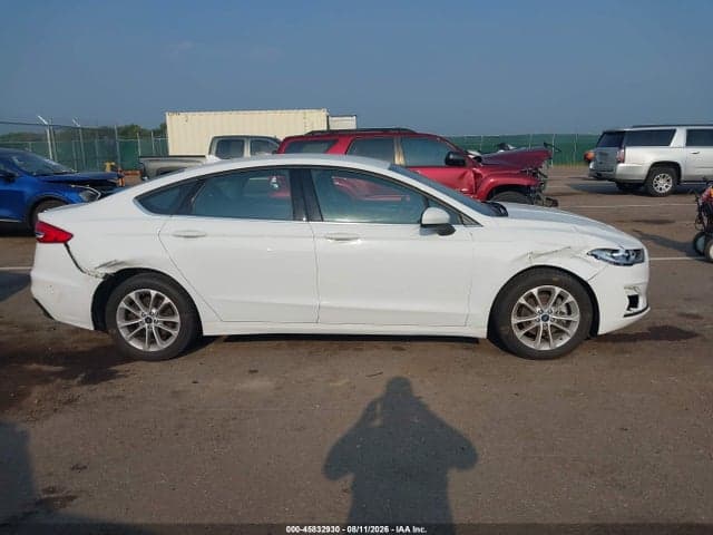 2020 FORD FUSION SE 13
