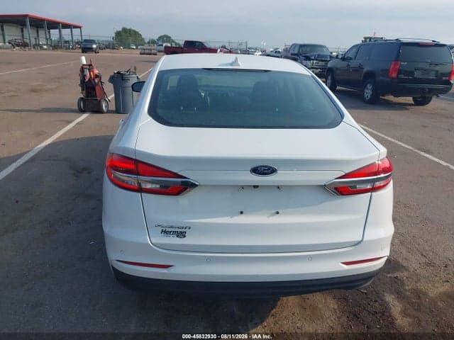 2020 FORD FUSION SE 16