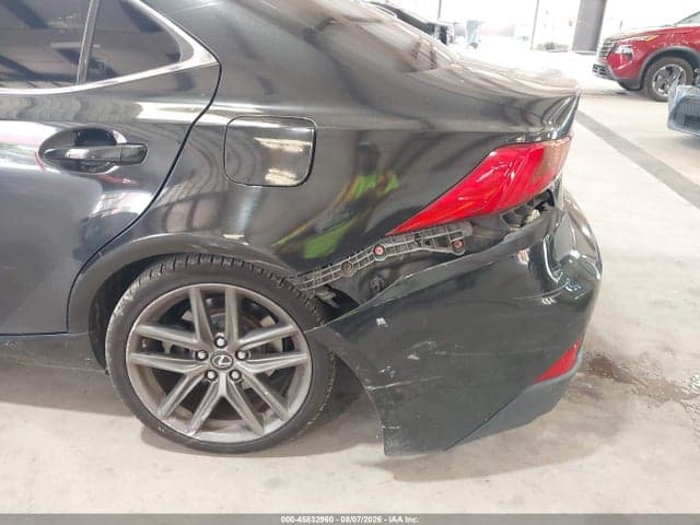 2017 LEXUS IS 200T 6