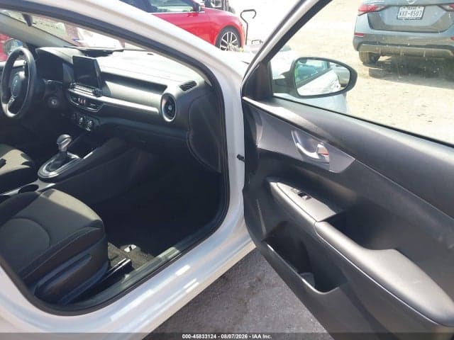2024 KIA FORTE LX 5