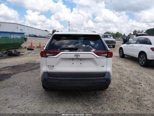 2020 TOYOTA RAV4 LE 17