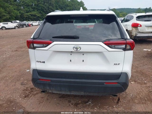 2025 TOYOTA RAV4 XLE 16