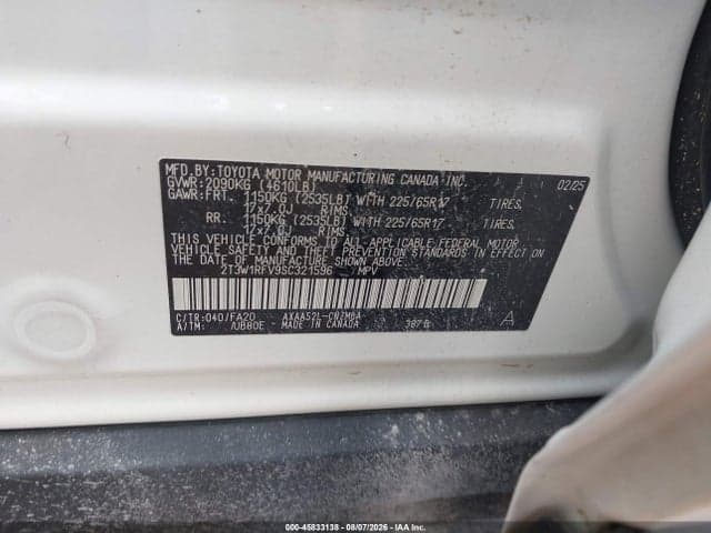 2025 TOYOTA RAV4 XLE 9
