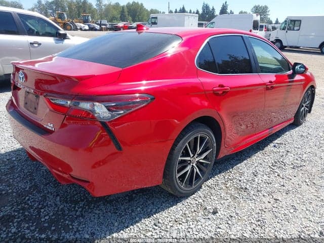 2024 TOYOTA CAMRY HYBRID SE 4