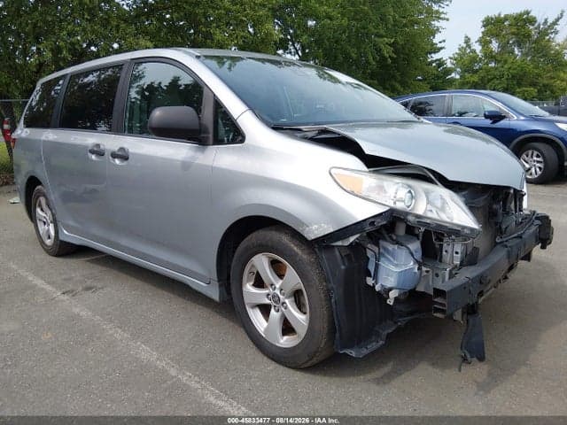 2020 TOYOTA SIENNA L 1