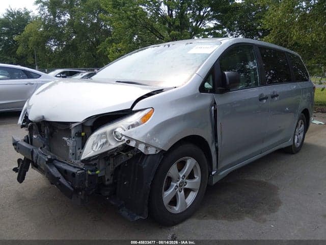 2020 TOYOTA SIENNA L 2