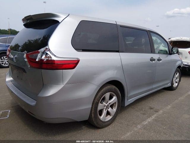 2020 TOYOTA SIENNA L 4