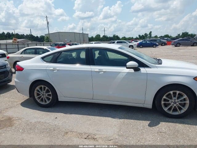 2019 FORD FUSION SE 13