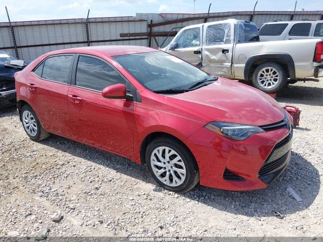 2018 TOYOTA COROLLA LE 1