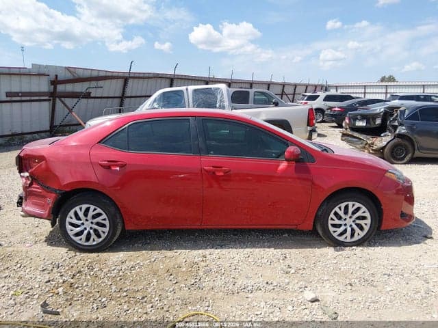 2018 TOYOTA COROLLA LE 13