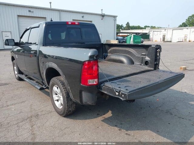 2018 RAM 1500 SLT 3