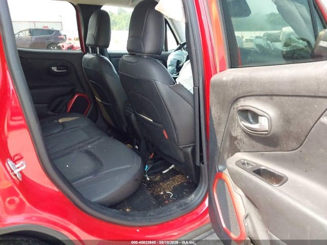 2017 JEEP RENEGADE TRAILHAWK 8