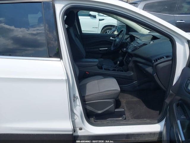 2017 FORD ESCAPE SE 5