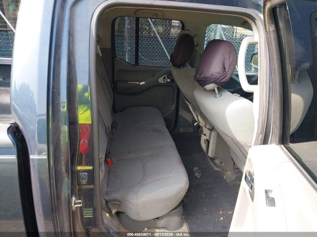 2017 NISSAN FRONTIER SV 8