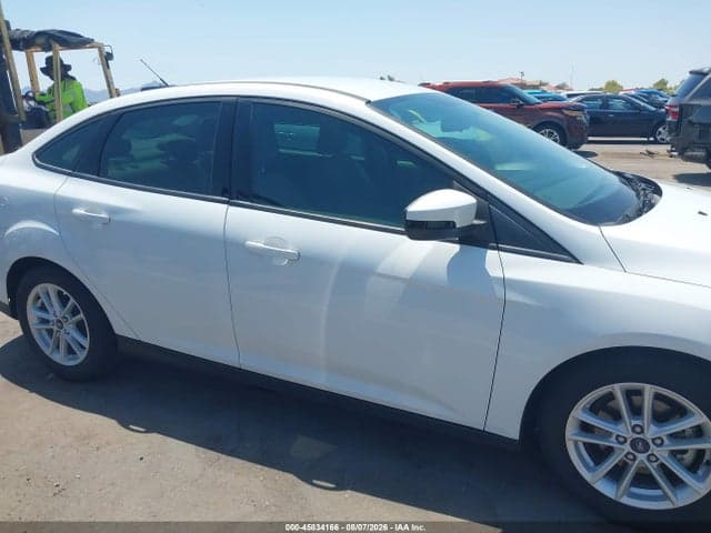 2017 FORD FOCUS SE 13