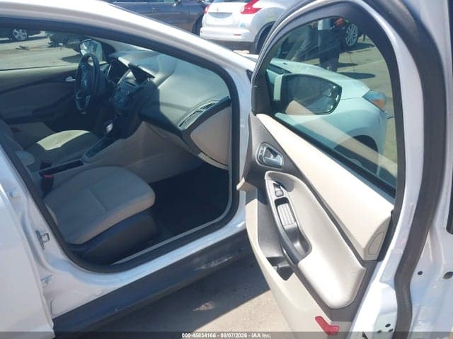 2017 FORD FOCUS SE 5