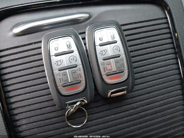 2025 CHRYSLER PACIFICA LIMITED AWD 11