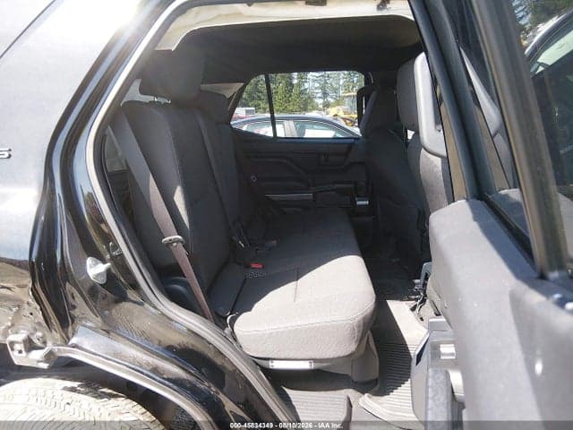 2025 TOYOTA 4RUNNER SR5 8