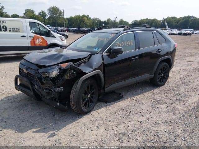 2020 TOYOTA RAV4 LE 2
