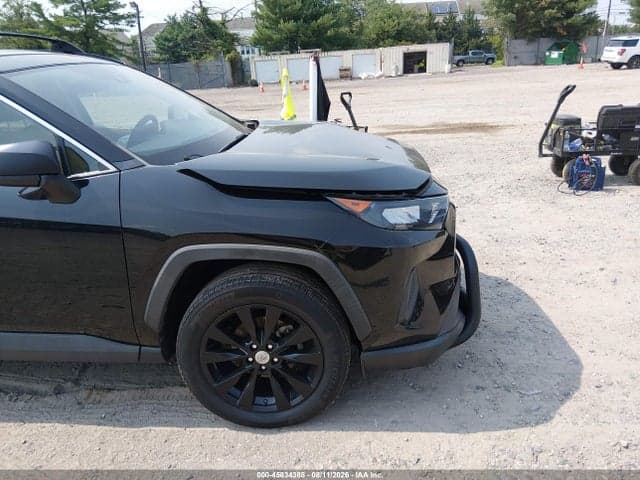 2020 TOYOTA RAV4 LE 17