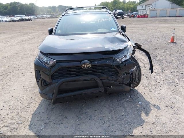 2020 TOYOTA RAV4 LE 6