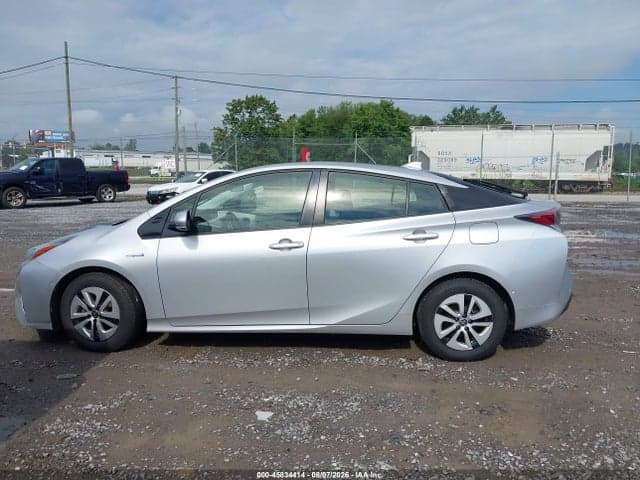 2018 TOYOTA PRIUS THREE 14
