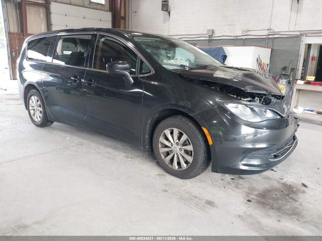 2017 CHRYSLER PACIFICA TOURING 1