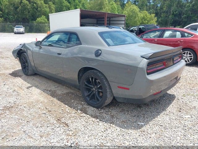 2018 DODGE CHALLENGER SXT 3