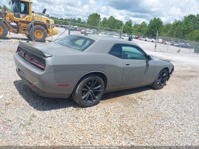 2018 DODGE CHALLENGER SXT 4