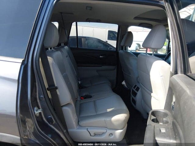 2017 HONDA PILOT EX-L 8