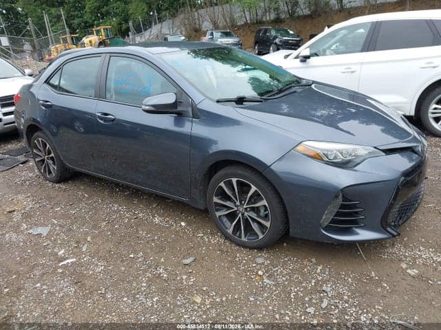 2017 TOYOTA COROLLA SE 1