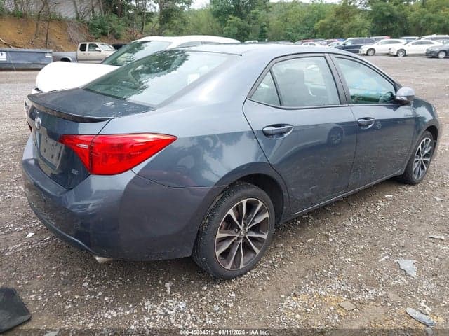 2017 TOYOTA COROLLA SE 4