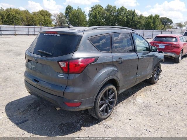 2019 FORD ESCAPE SE 4