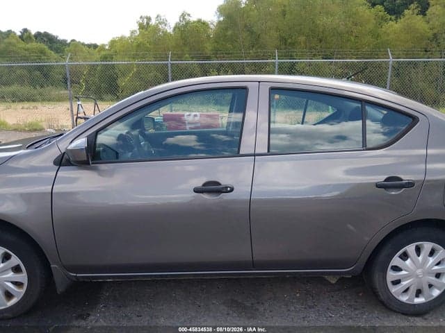 2017 NISSAN VERSA 1.6 S+ 15